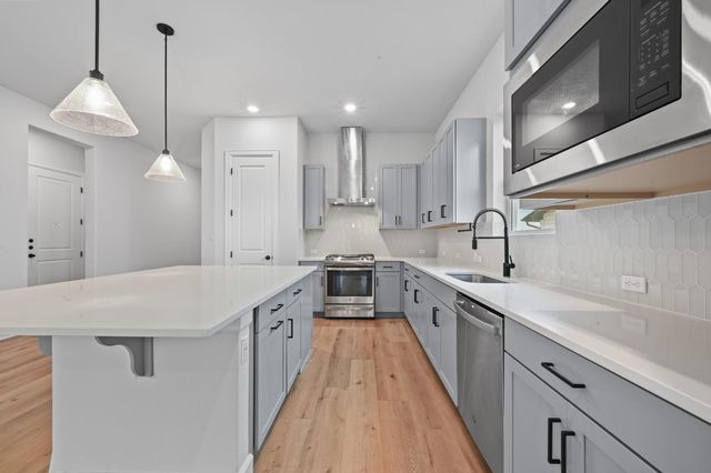 363 Crimson Sky CT, Dripping Springs, TX 78620