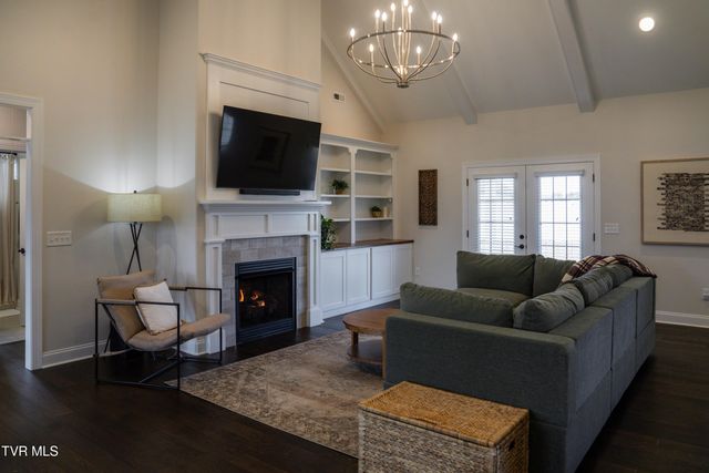 582 Brady Way, Jonesborough, TN 37659