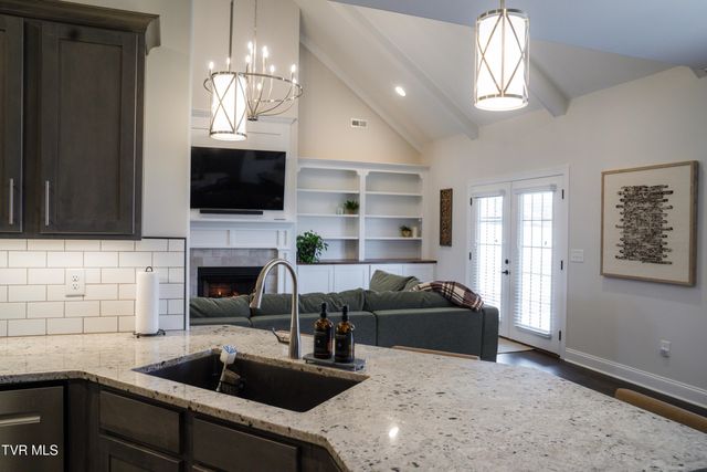 582 Brady Way, Jonesborough, TN 37659