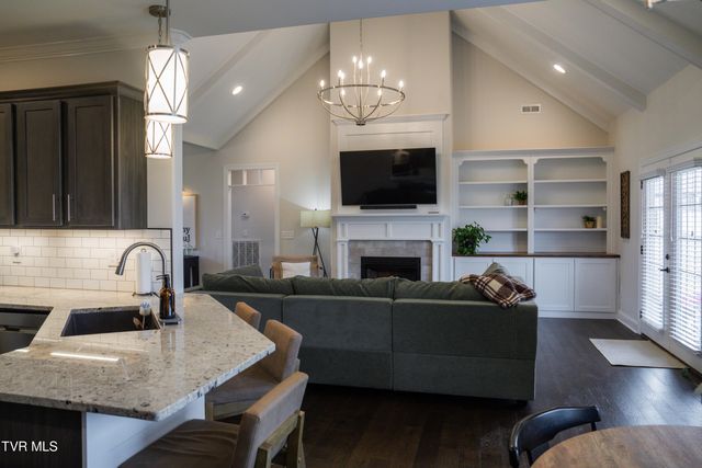 582 Brady Way, Jonesborough, TN 37659