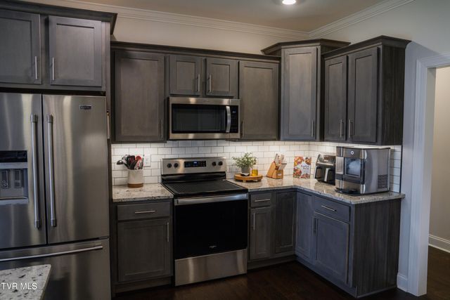 582 Brady Way, Jonesborough, TN 37659