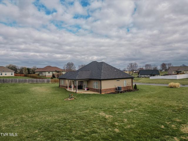 582 Brady Way, Jonesborough, TN 37659