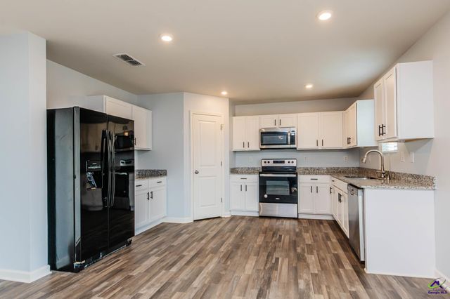 147 Rock Run Trail, Warner Robins, GA 31093