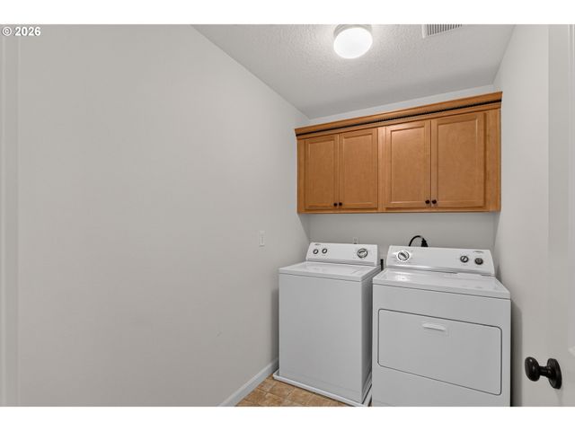 10005 Se OLD TOWN Ct, Happy Valley, OR 97086