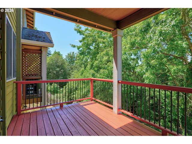 10005 Se OLD TOWN Ct, Happy Valley, OR 97086