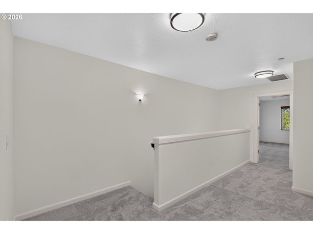 10005 Se OLD TOWN Ct, Happy Valley, OR 97086