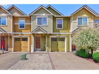 10005 Se OLD TOWN Ct, Happy Valley, OR 97086