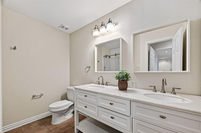 45 Marquise Oaks Place, The Woodlands, TX 77382