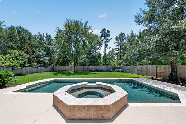 45 Marquise Oaks Place, The Woodlands, TX 77382
