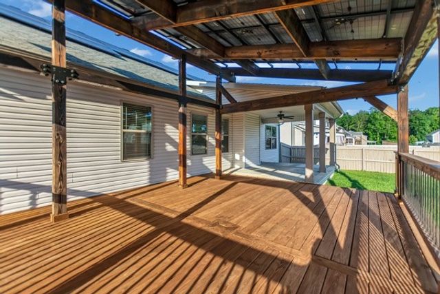 506 Latham Ct, Clarksville, TN 37043