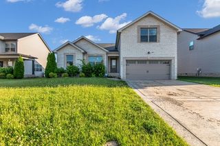 506 Latham Ct, Clarksville, TN 37043