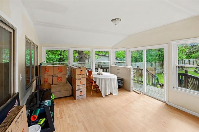 22531 Leewright Avenue, Southfield, MI 48033