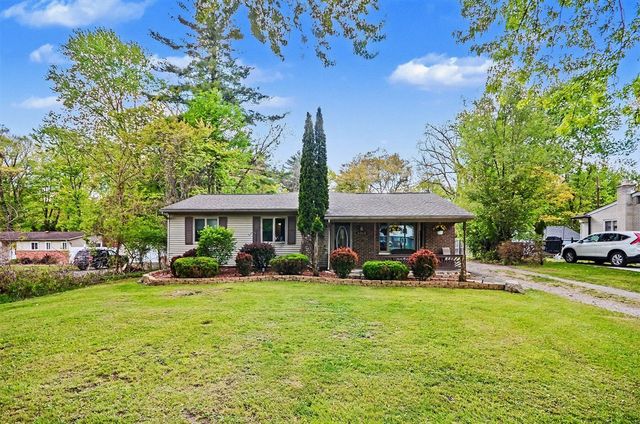 22531 Leewright Avenue, Southfield, MI 48033