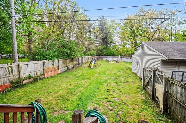 22531 Leewright Avenue, Southfield, MI 48033