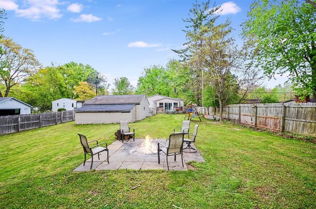 22531 Leewright Avenue, Southfield, MI 48033
