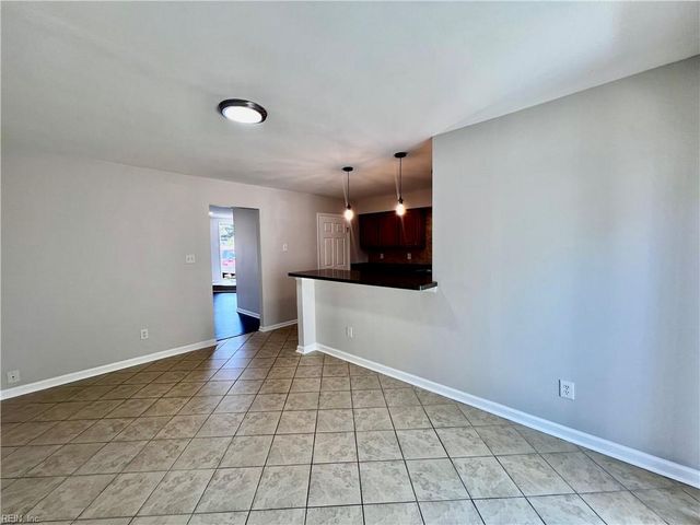 5309 Grand Lake CRES, Virginia Beach, VA 23462