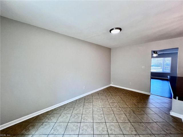 5309 Grand Lake CRES, Virginia Beach, VA 23462