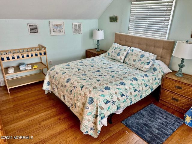 288 Periagua Lane, Mantoloking, NJ 08738