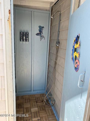 288 Periagua Lane, Mantoloking, NJ 08738