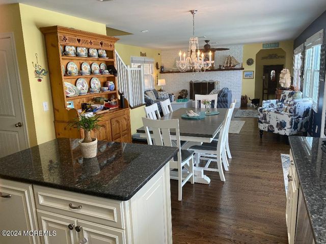 288 Periagua Lane, Mantoloking, NJ 08738