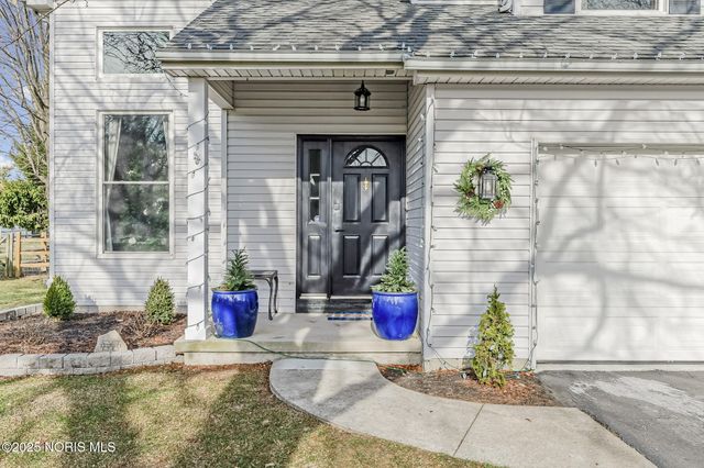 7276 Winding Brook Road, Perrysburg, OH 43551