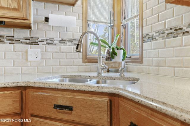 7276 Winding Brook Road, Perrysburg, OH 43551