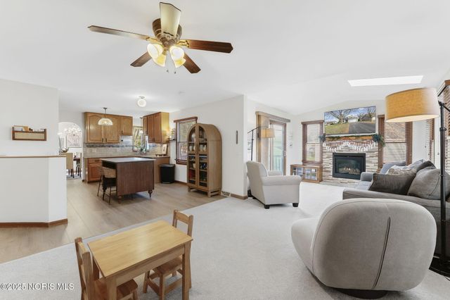 7276 Winding Brook Road, Perrysburg, OH 43551