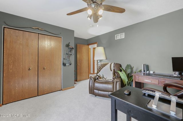 7276 Winding Brook Road, Perrysburg, OH 43551