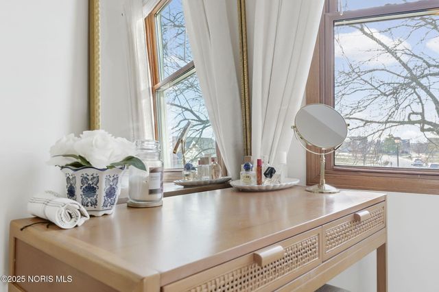 7276 Winding Brook Road, Perrysburg, OH 43551