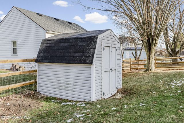 7276 Winding Brook Road, Perrysburg, OH 43551