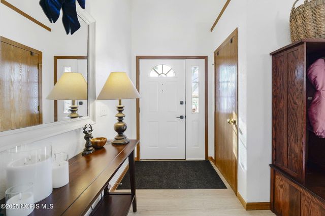 7276 Winding Brook Road, Perrysburg, OH 43551