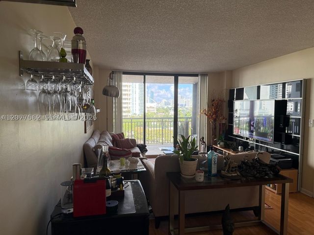 540 Brickell Key Dr 910, Miami, FL 33131