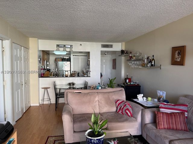 540 Brickell Key Dr 910, Miami, FL 33131