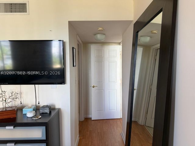 540 Brickell Key Dr 910, Miami, FL 33131