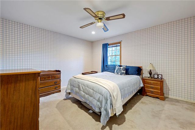 7900 Sagamore Road, Leawood, KS 66206