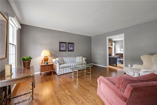 7900 Sagamore Road, Leawood, KS 66206
