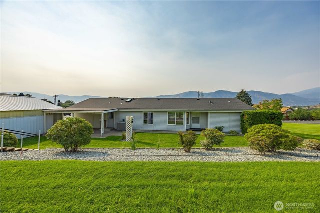 744 Wapato Lake Road, Manson, WA 98831