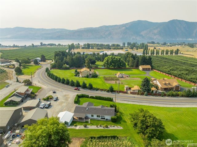744 Wapato Lake Road, Manson, WA 98831