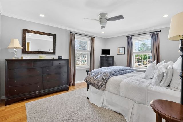 118 Blueberry Hill Rd, Longmeadow, MA 01106