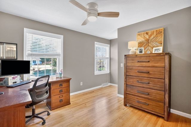 118 Blueberry Hill Rd, Longmeadow, MA 01106