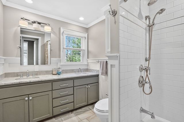 118 Blueberry Hill Rd, Longmeadow, MA 01106