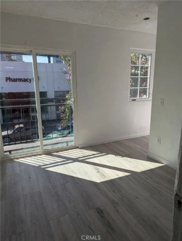 643 E Broadway, Long Beach, CA 90802