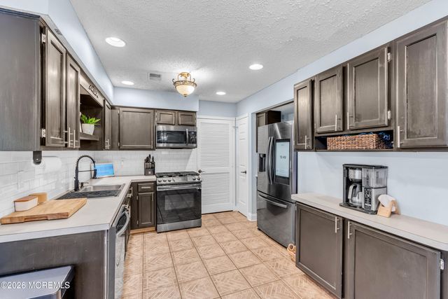 4 W Pier, Brick, NJ 08723