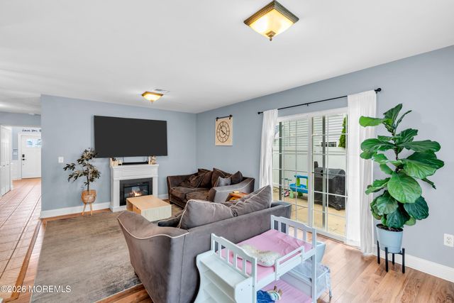 4 W Pier, Brick, NJ 08723