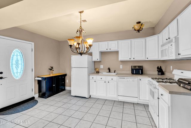 4 W Pier, Brick, NJ 08723