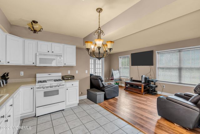4 W Pier, Brick, NJ 08723
