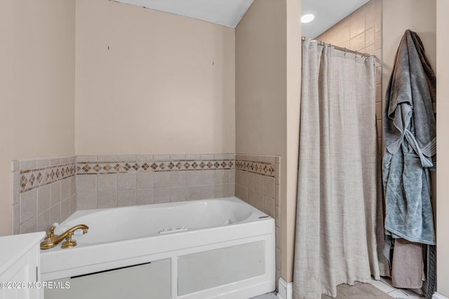 4 W Pier, Brick, NJ 08723