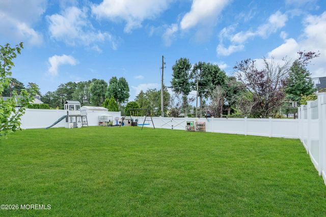 4 W Pier, Brick, NJ 08723