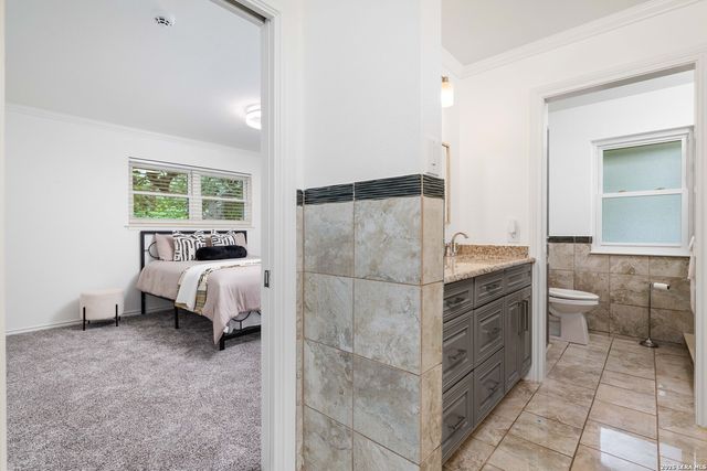 9263 Cinchona Trl, Garden Ridge, TX 78266