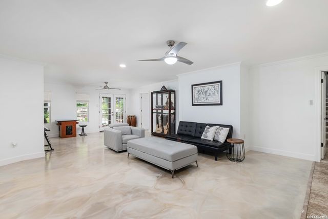 9263 Cinchona Trl, Garden Ridge, TX 78266